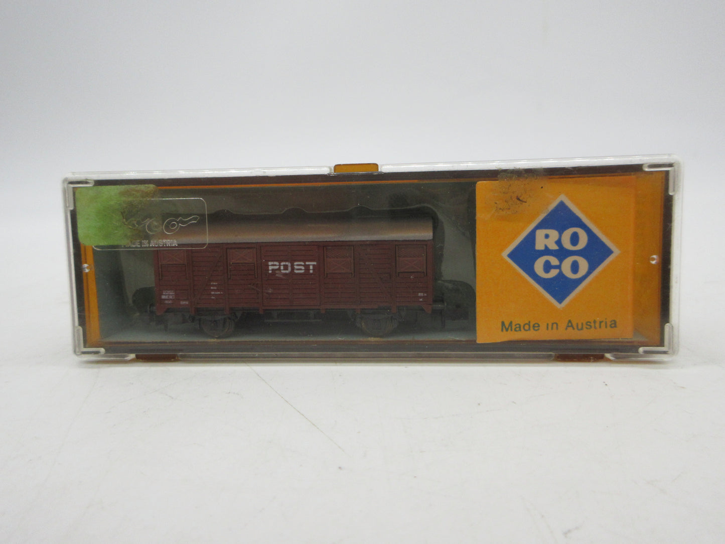 Roco N - 02329 B - Gesloten goederenwagen "Post" van de NS