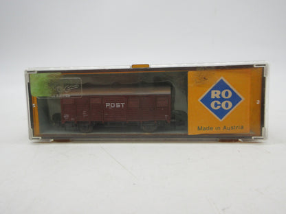 Roco N - 02329 B - Gesloten goederenwagen "Post" van de NS