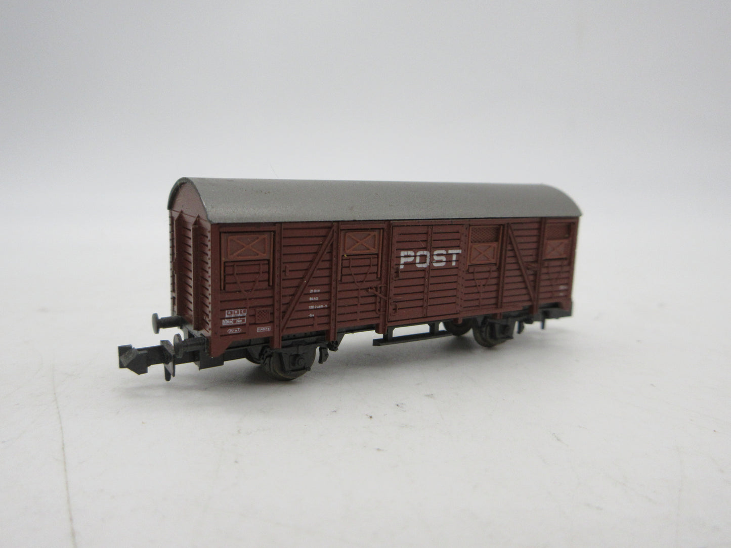 Roco N - 02329 B - Gesloten goederenwagen "Post" van de NS