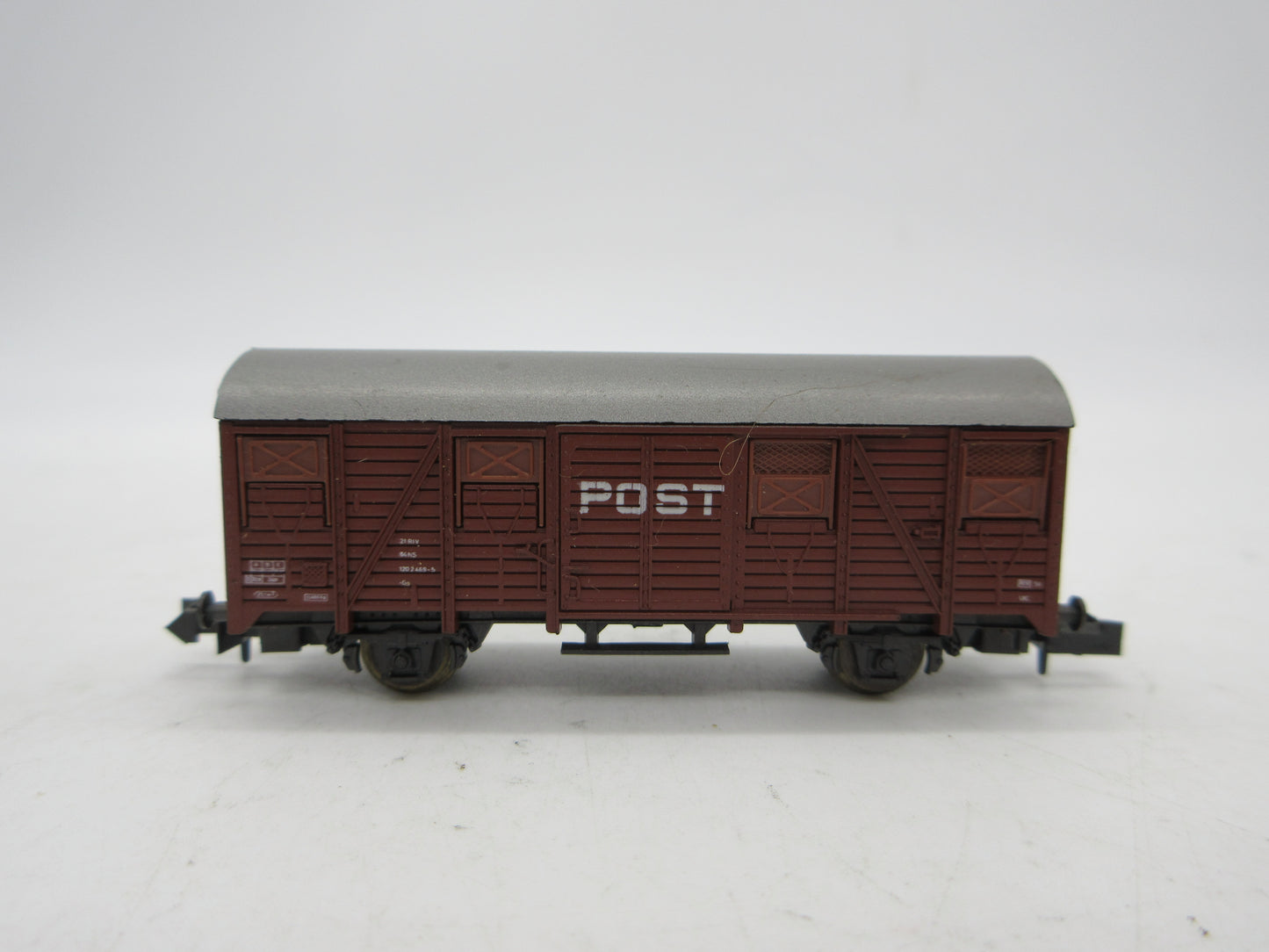 Roco N - 02329 B - Gesloten goederenwagen "Post" van de NS