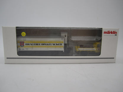 Märklin H0 - 94414 - Gesloten wagen met auto "Brauerei Dinkelacker" van de Duitse Spoorwegen