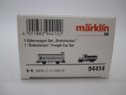 Märklin H0 - 94414 - Gesloten wagen met auto "Brauerei Dinkelacker" van de Duitse Spoorwegen