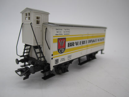 Märklin H0 - 94414 - Gesloten wagen met auto "Brauerei Dinkelacker" van de Duitse Spoorwegen