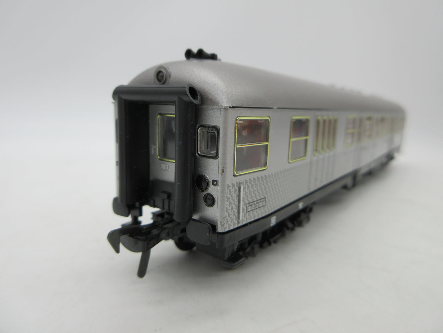 Fleischmann H0 - 5120 - Stuurstandrijtuig 2e klas "Silberlinge" van de DB, met interieurverlichting