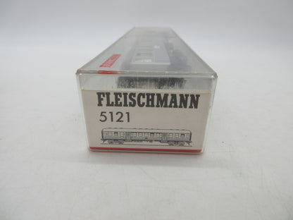 Fleischmann H0 - 5121 - Personenwagen 1e/2e klas "Silberlinge" van de DB, met verlichting
