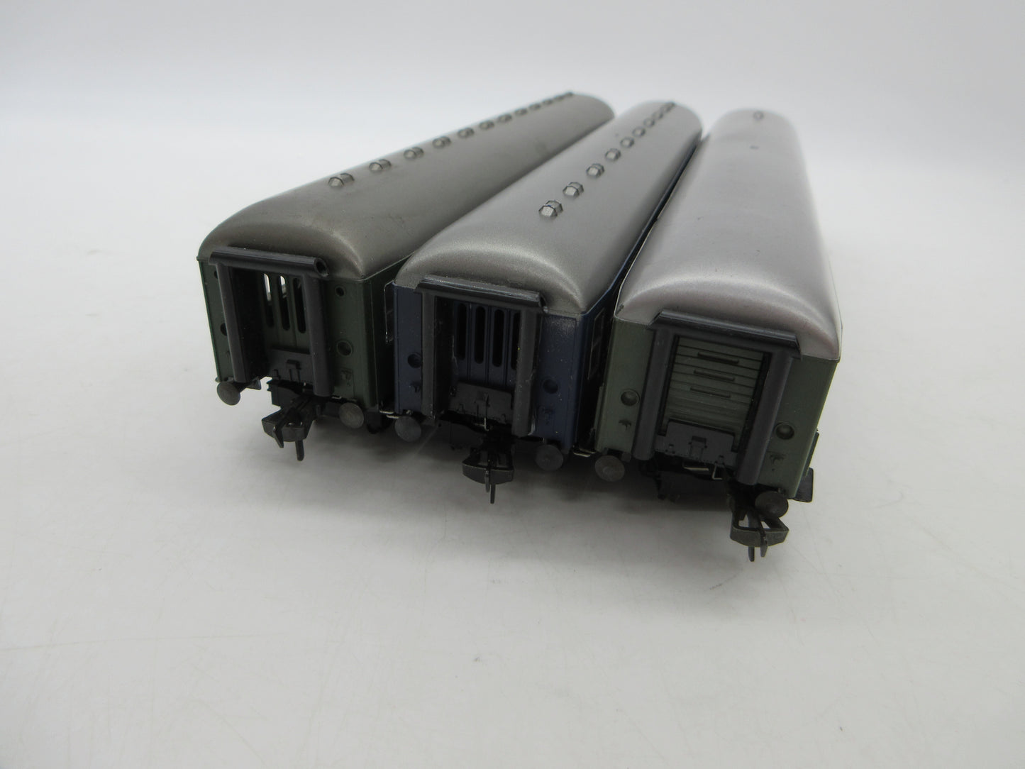 Fleischmann H0 - 1501/1502/1504 - Rijtuig 2e klas, 1e klas en bagagerijtuig van de DB, met interieurverlichting