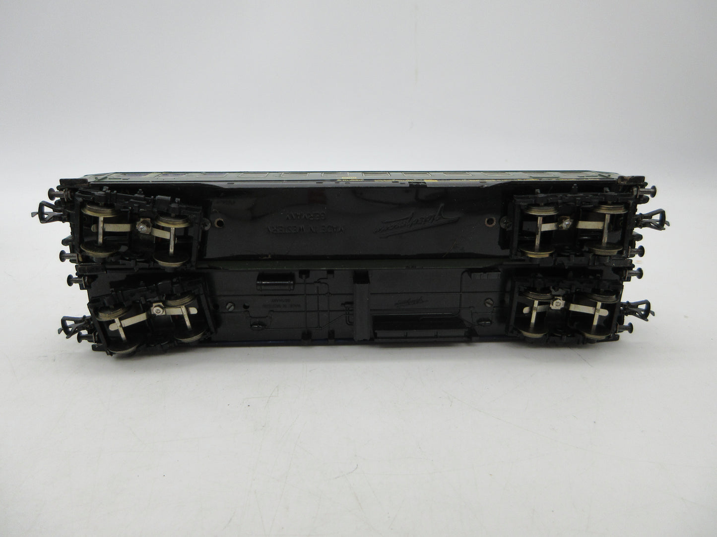Fleischmann H0 - 1501/1502 - Rijtuig 2e klas en 1e klas van de DB, met interieurverlichting
