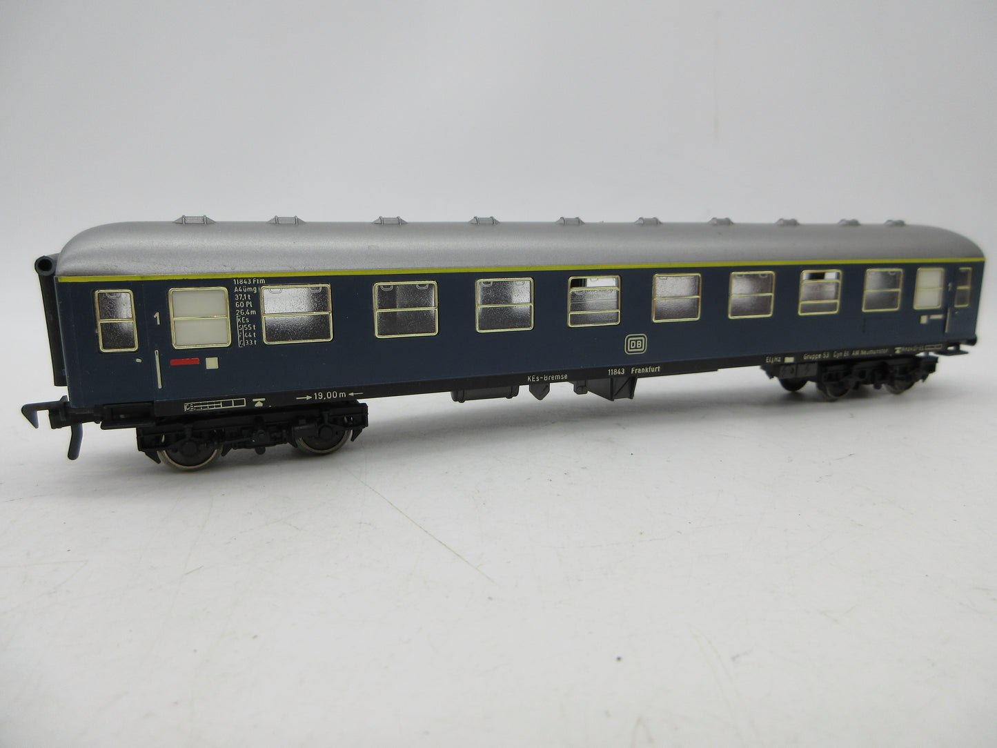 Fleischmann H0 - 1501 - Rijtuig 1e klas van de DB, met interieurverlichting