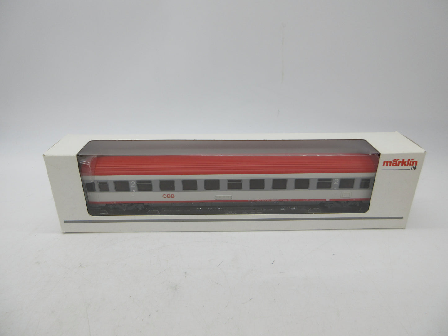 Märklin H0 - 42721 - Personenrijtuig 2e klas van de ÖBB, met verlichting