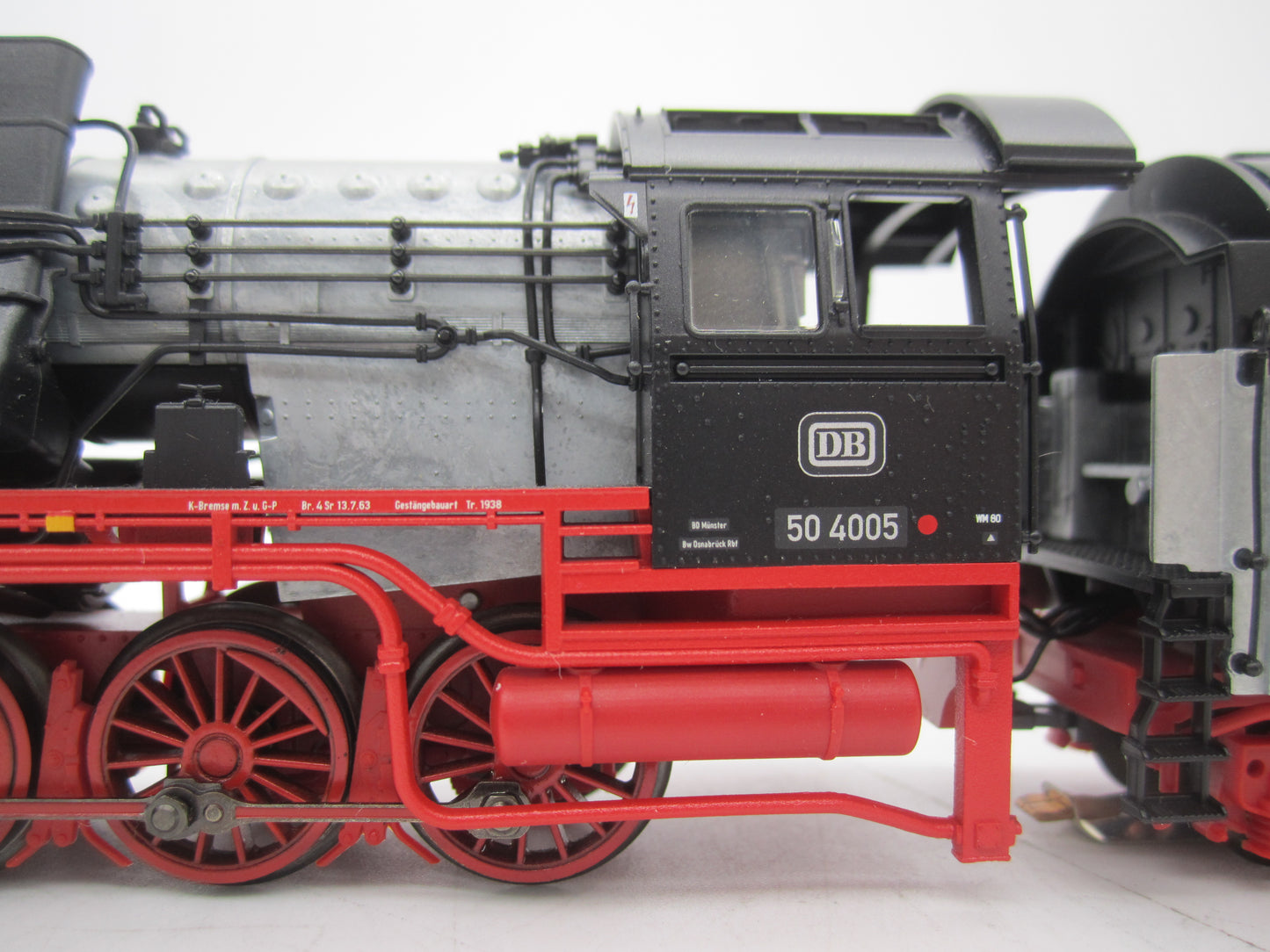 Märklin H0 - 37049 - Stoomloc met tender, BR 50.40 van de DB ongelakt - MFX/Sound