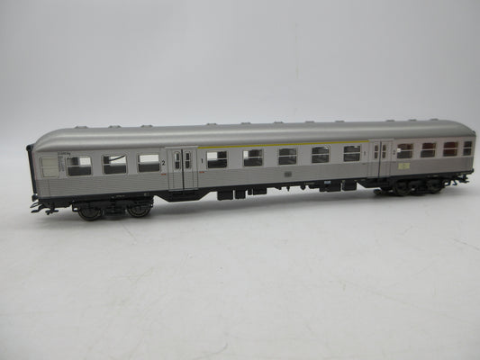 Märklin H0 - Uit set 29820 - Rijtuig "Silberlinge" 1e/2e klas 31 516 van de DB, met verlichting