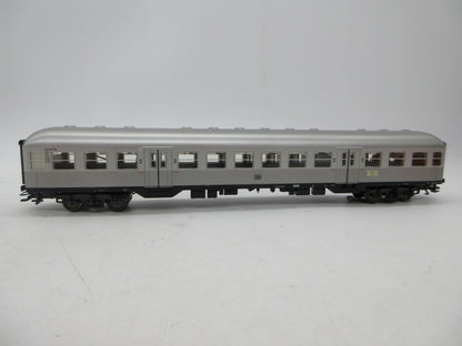 Märklin H0 - Uit set 29820 - Rijtuig "Silberlinge" 2e klas 42 332 van de DB, met verlichting