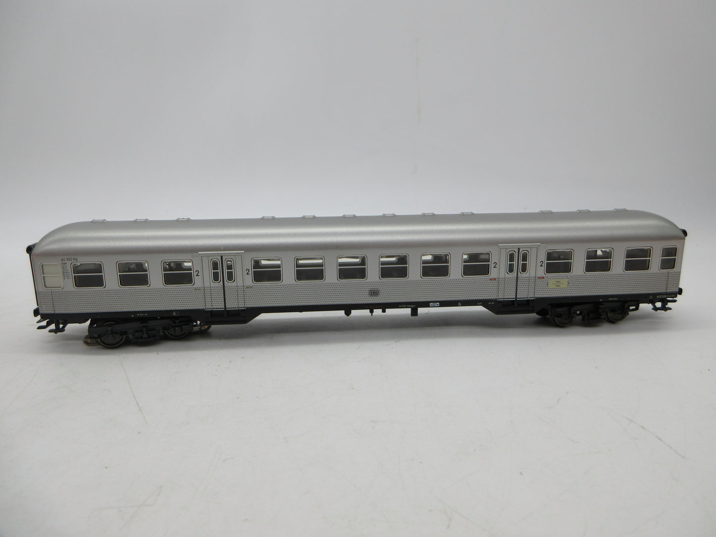 Märklin H0 - Uit set 29820 - Rijtuig "Silberlinge" 2e klas 42 332 van de DB, met verlichting
