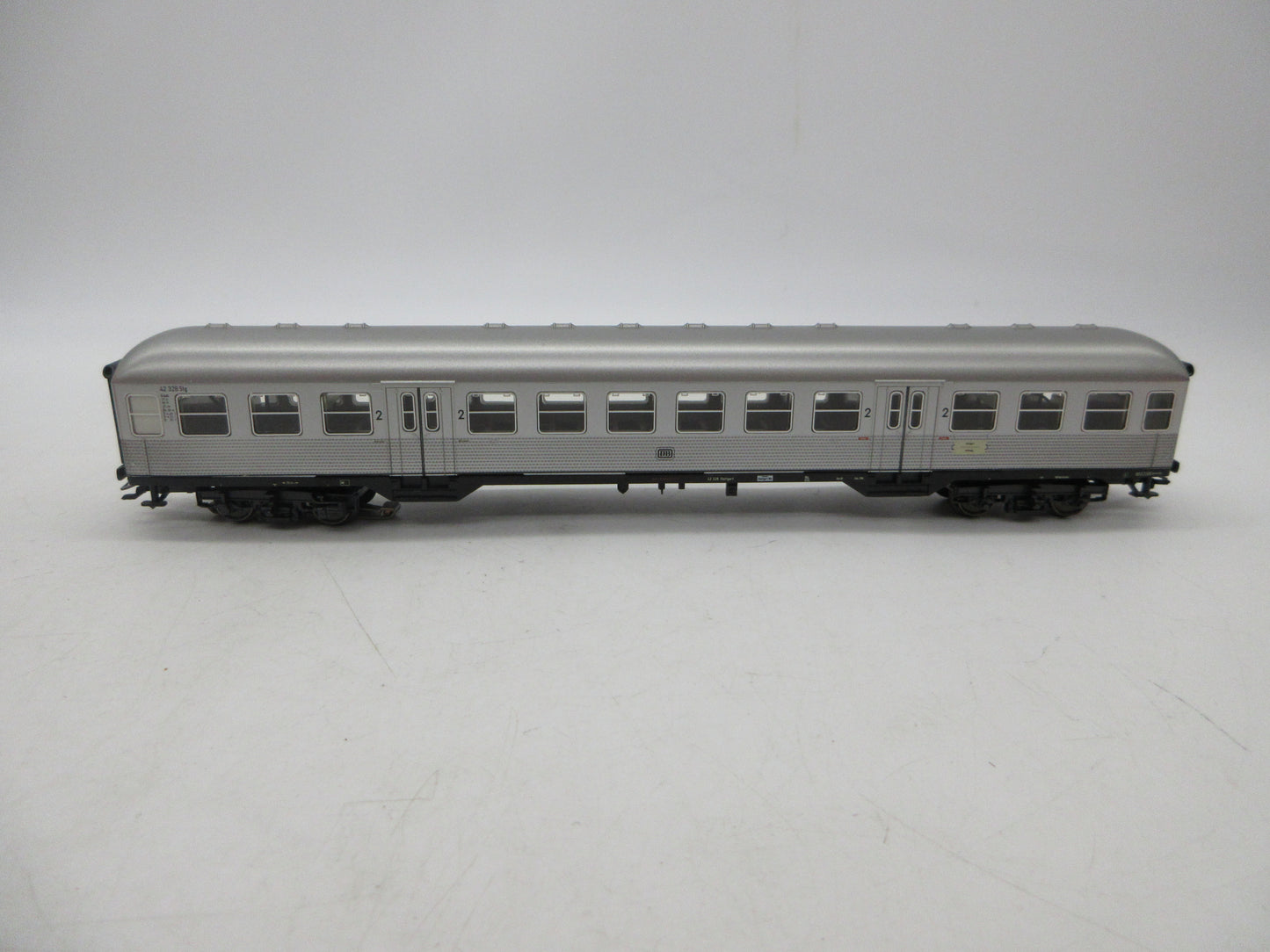 Märklin H0 - Uit set 29820 - Rijtuig "Silberlinge" 2e klas 42 328 van de DB, met verlichting