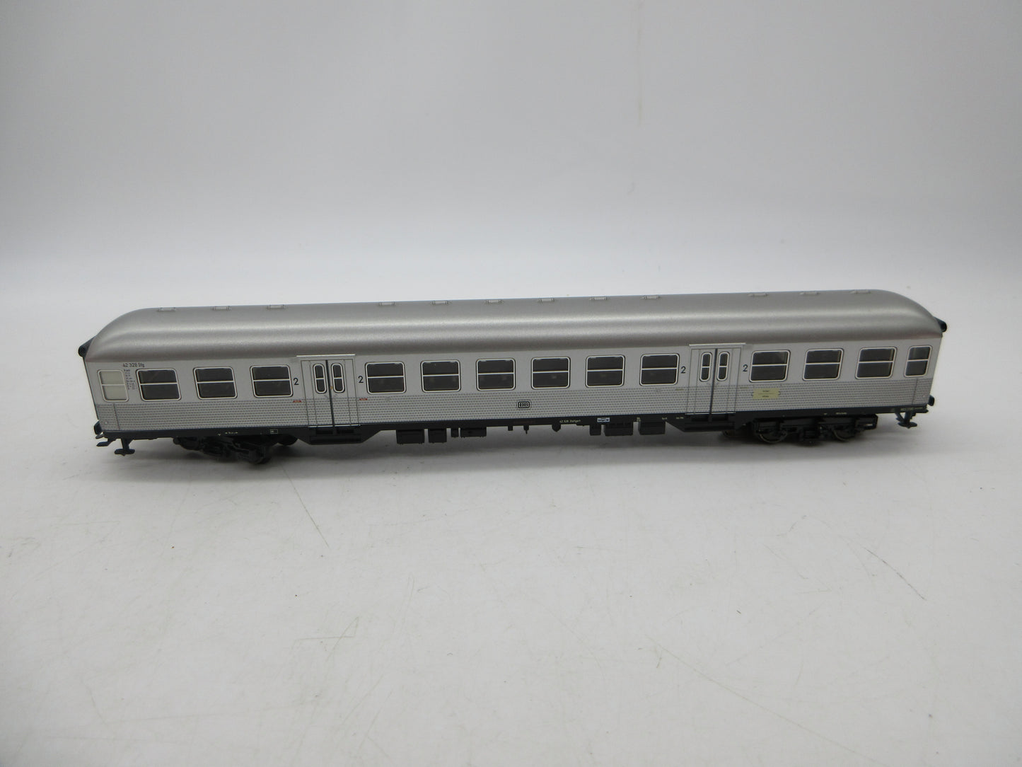 Märklin H0 - Uit set 29820 - Rijtuig "Silberlinge" 2e klas 42 328 van de DB, met verlichting