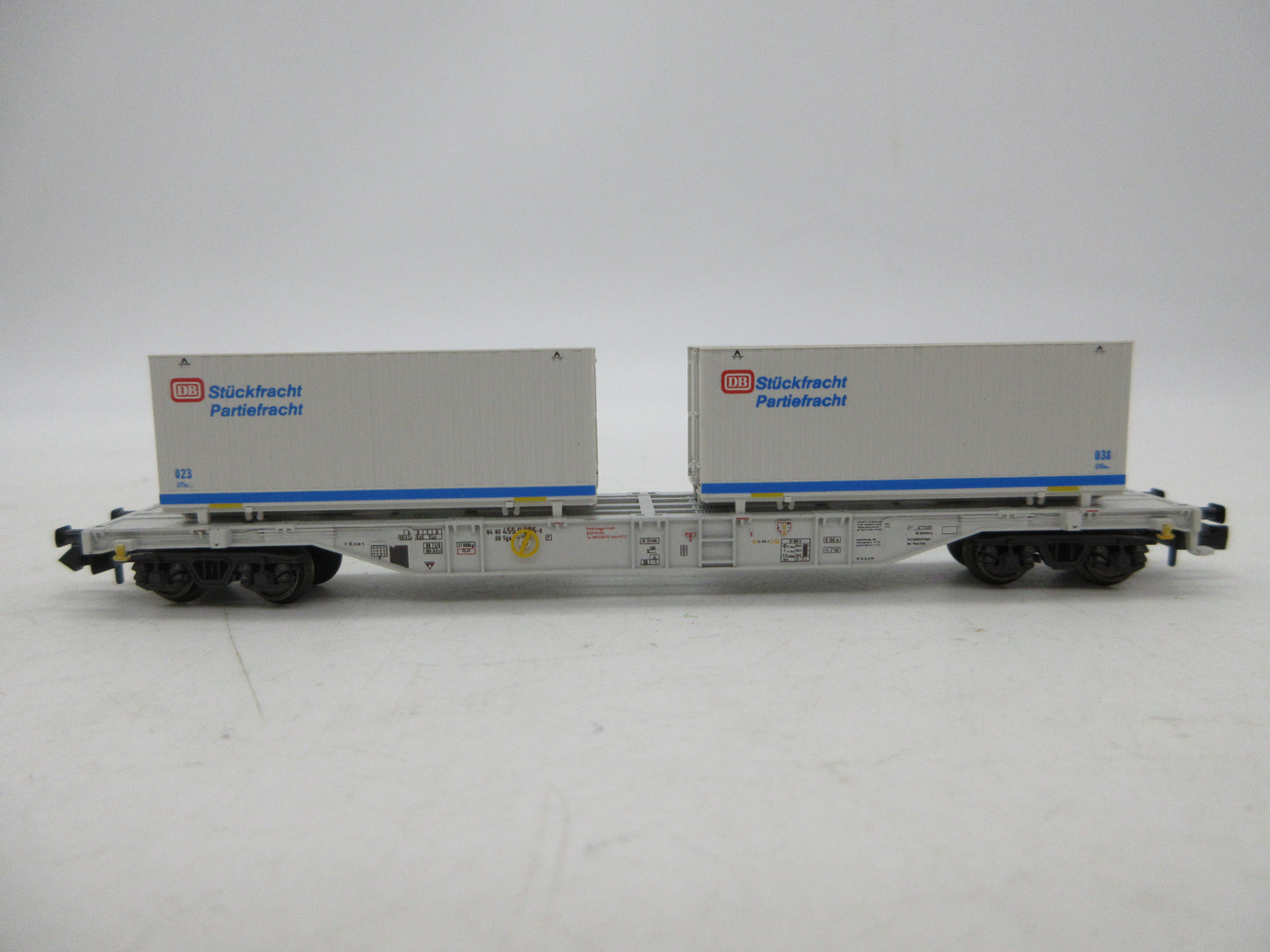 Minitrix N - 13823 - Containerwagen, beladen met 2 containers van de DB