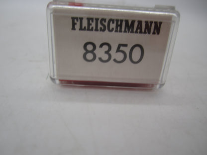 Fleischmann Piccolo N - 8350 - Gesloten goederenwagen van de DB