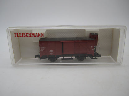 Fleischmann Piccolo N - 8355 - Gesloten goederenwagen met remmershuis van de DB