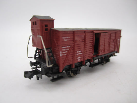 Fleischmann Piccolo N - 8355 - Gesloten goederenwagen met remmershuis van de DB