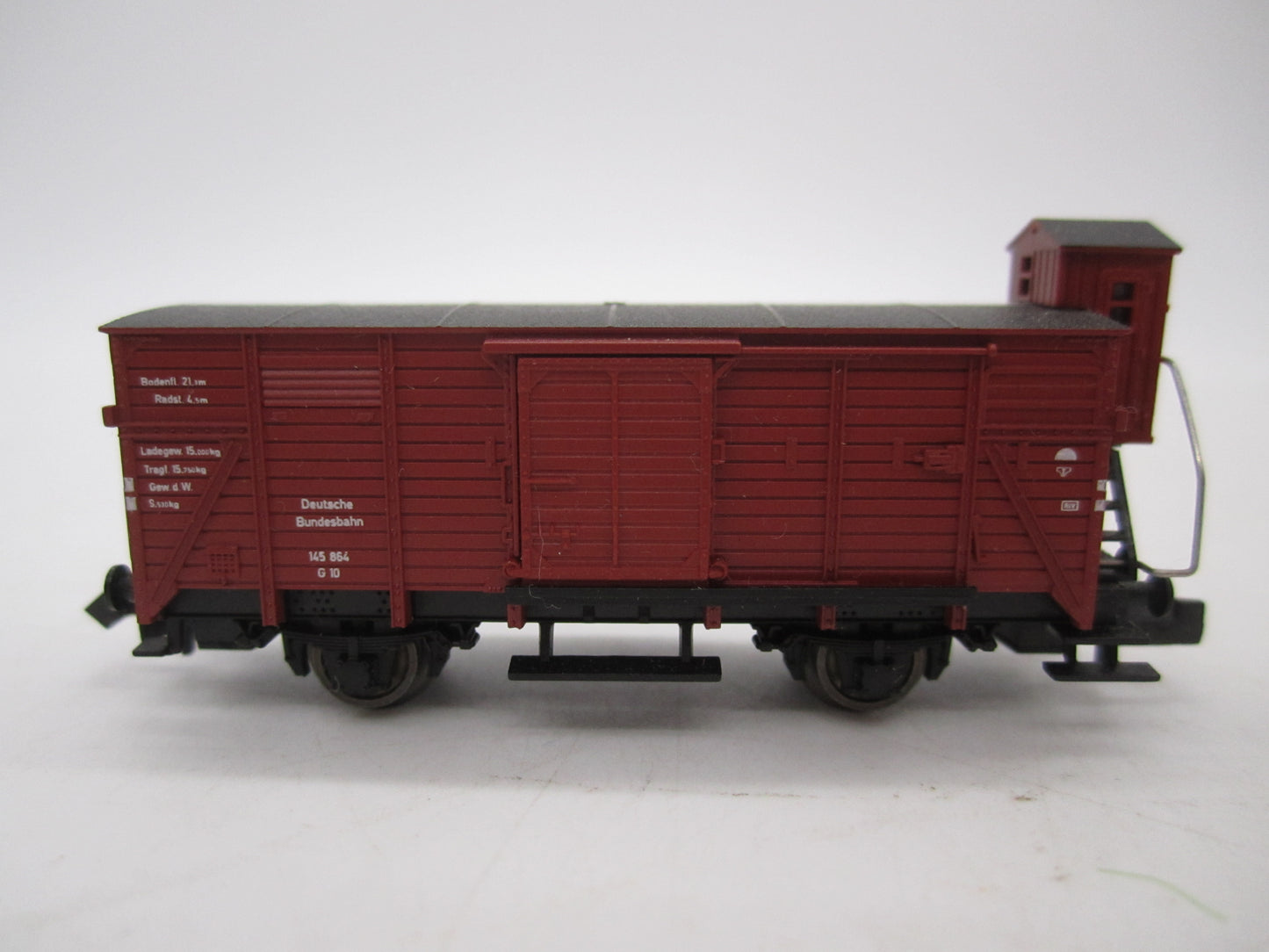 Fleischmann Piccolo N - 8355 - Gesloten goederenwagen met remmershuis van de DB
