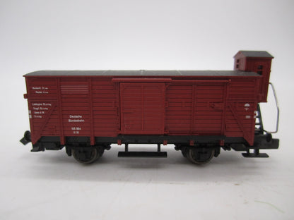 Fleischmann Piccolo N - 8355 - Gesloten goederenwagen met remmershuis van de DB