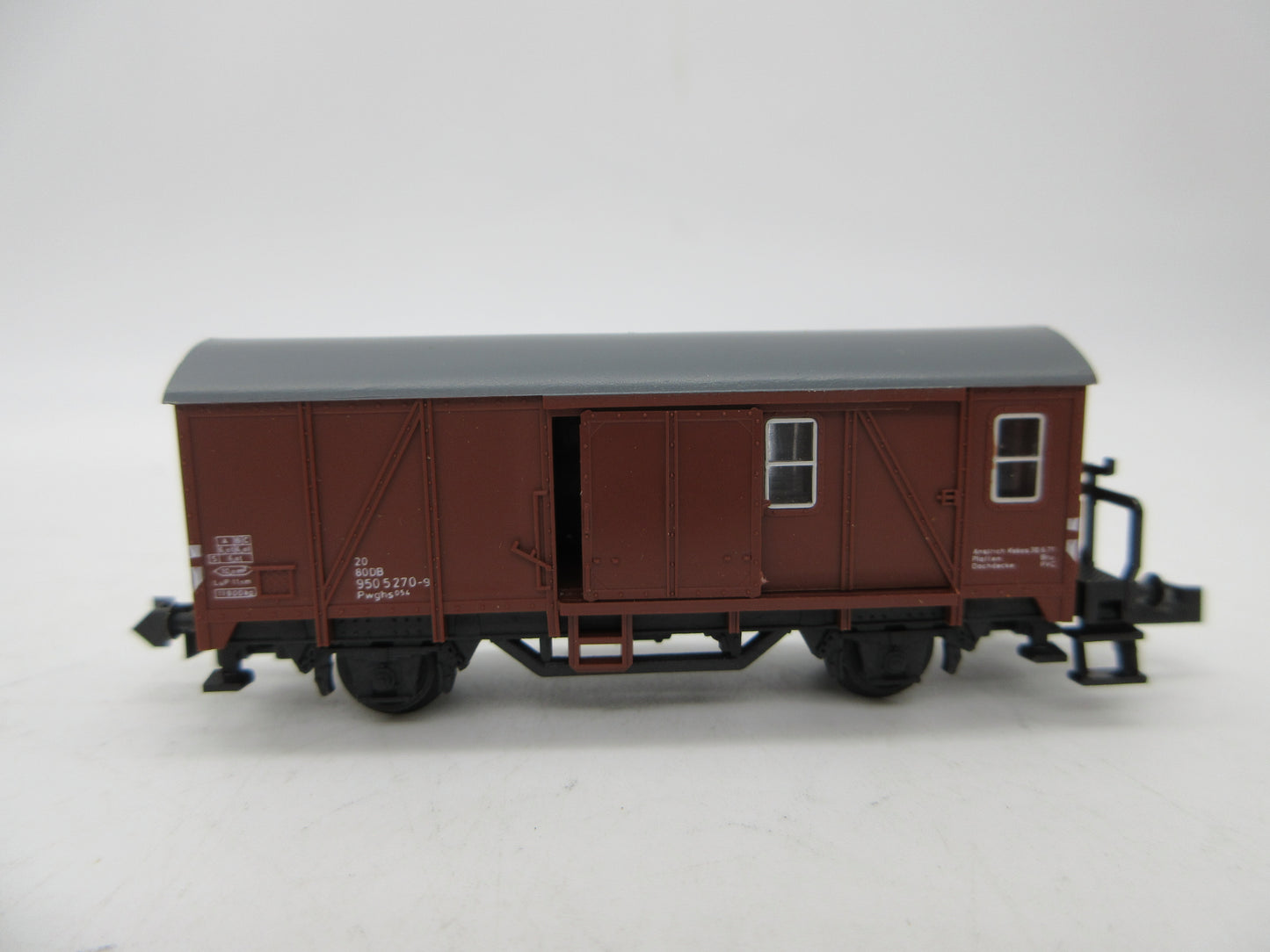 Minitrix N - 13500 - Gesloten goederenwagen van de DB