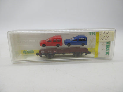 Minitrix N - 15212 - Platte wagen, beladen met 2 auto's van de DB
