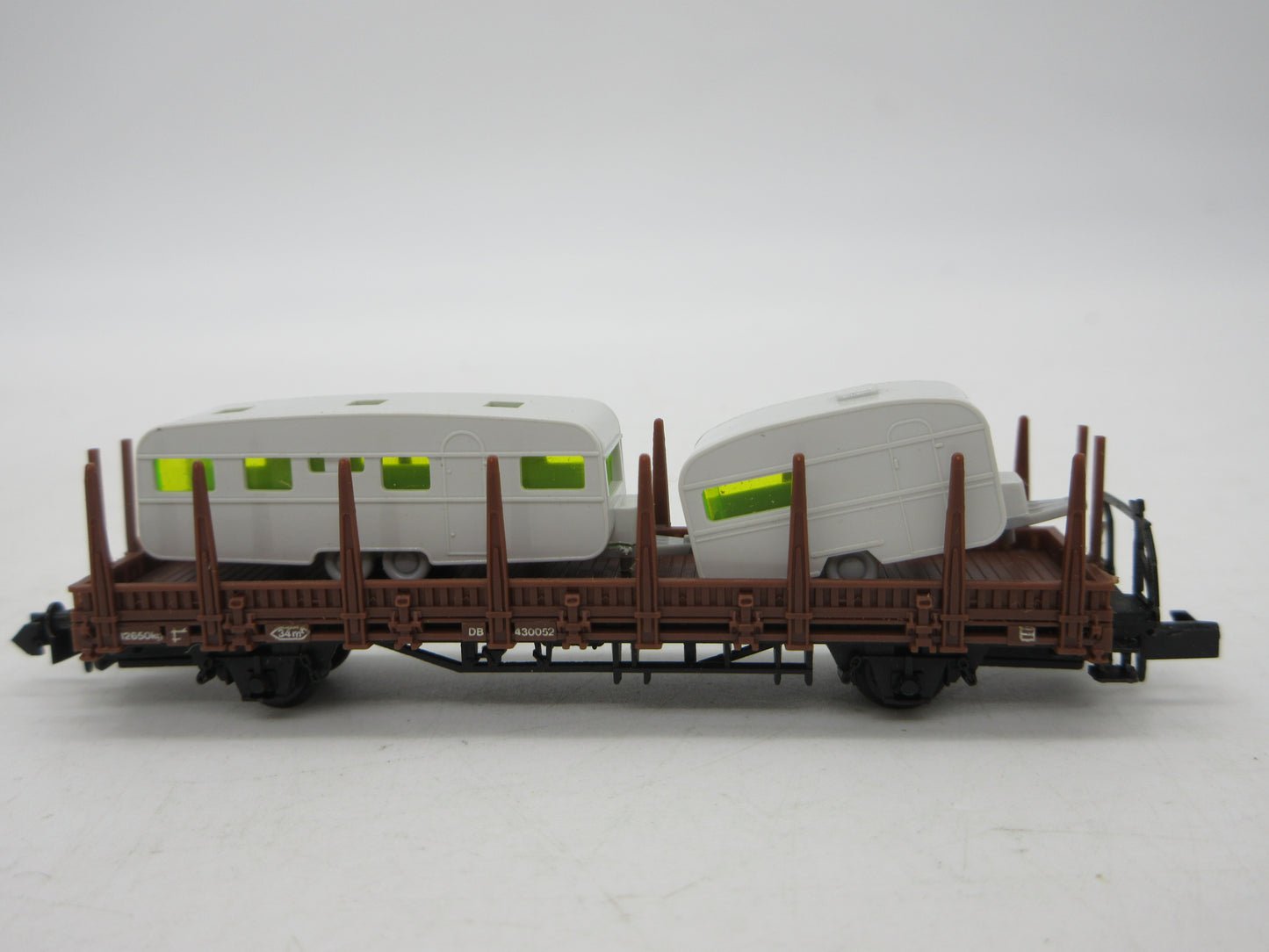 Arnold N - 4472 - Rongenwagen, beladen met 2 caravans van de DB