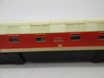 Piko N - 5/4124 - Dieselloc, BR 118 van de DR