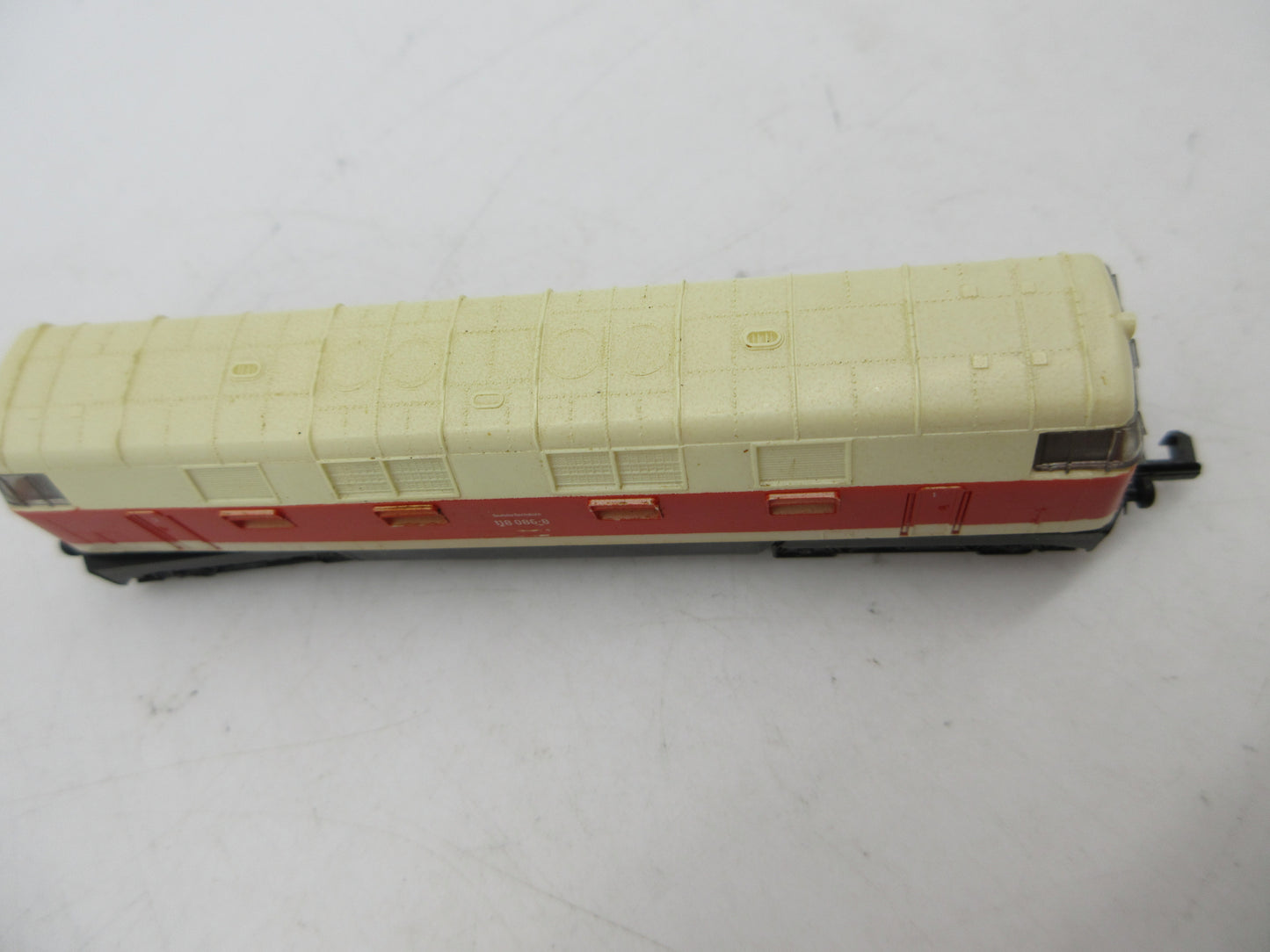 Piko N - 5/4124 - Dieselloc, BR 118 van de DR
