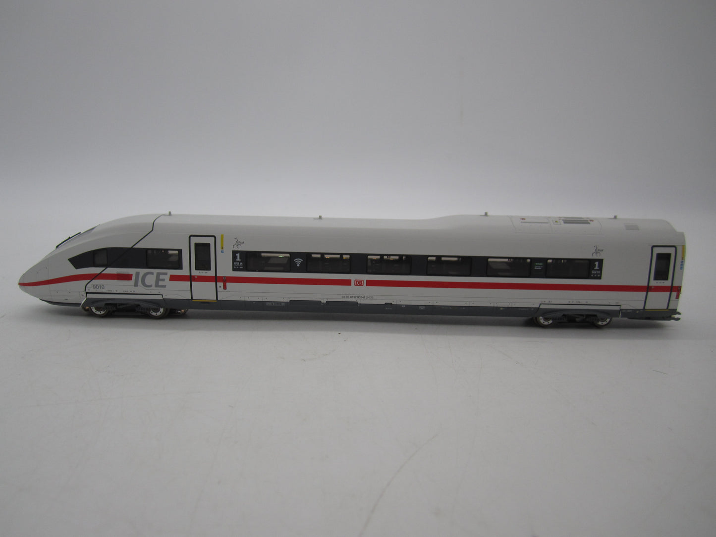 Märklin H0 - 39714 - 5-delige treinset BR 412/812 "ICE 4" van de DB - MFX/Sound