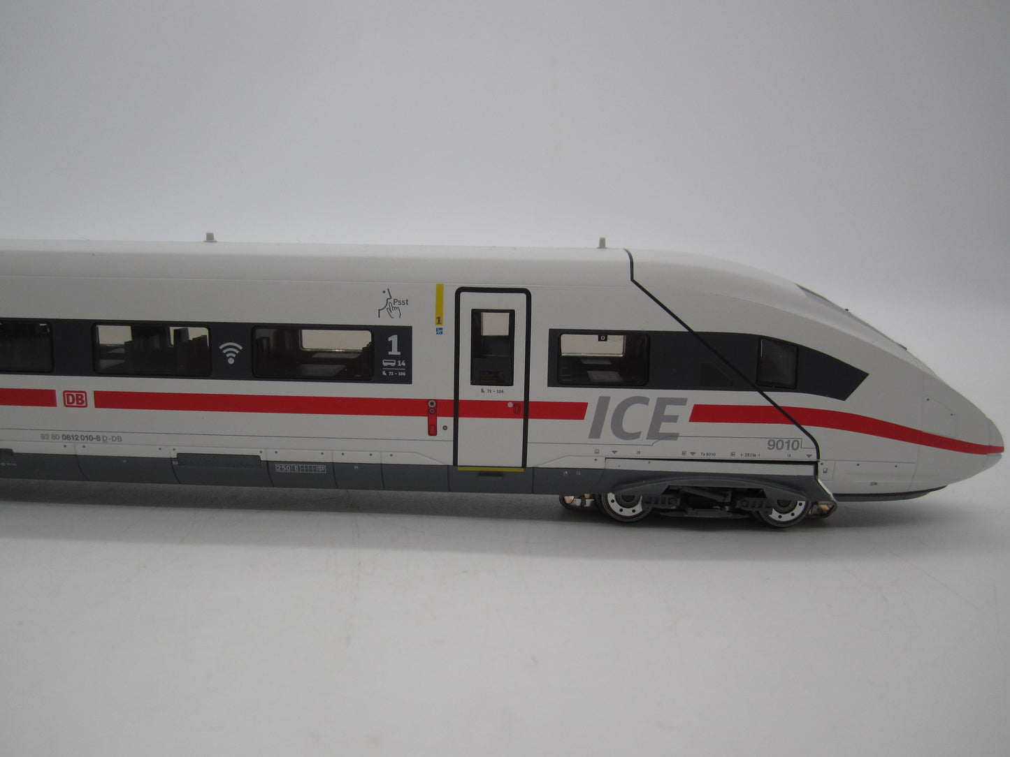 Märklin H0 - 39714 - 5-delige treinset BR 412/812 "ICE 4" van de DB - MFX/Sound