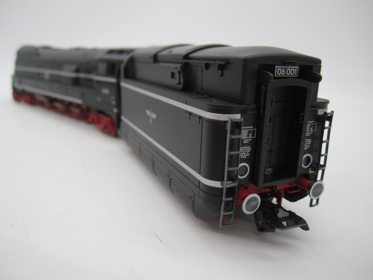 Märklin H0 - 39662 - Stoomloc met tender, BR 06 van de DR - MFX+/Sound - Insider