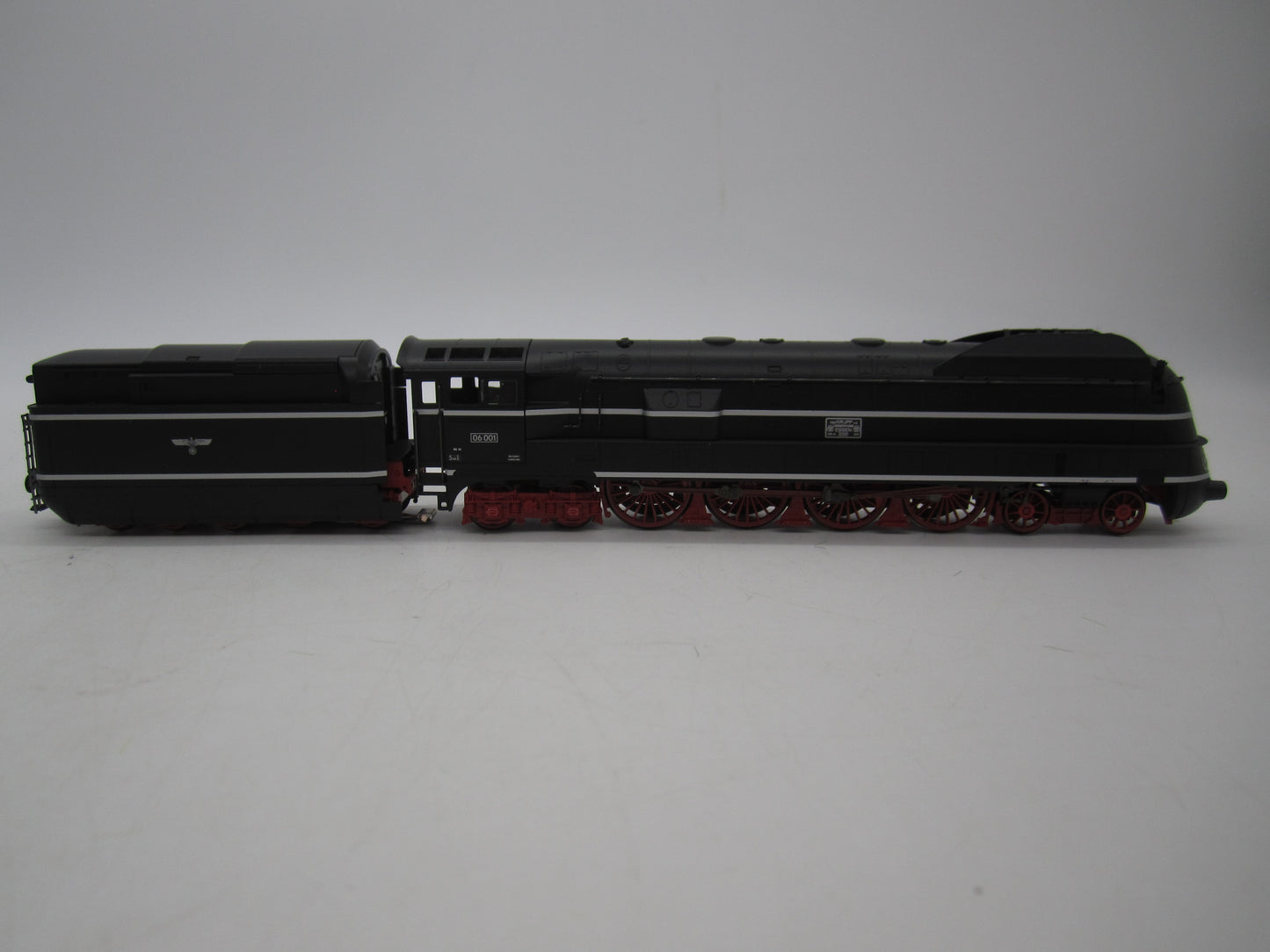 Märklin H0 - 39662 - Stoomloc met tender, BR 06 van de DR - MFX+/Sound - Insider