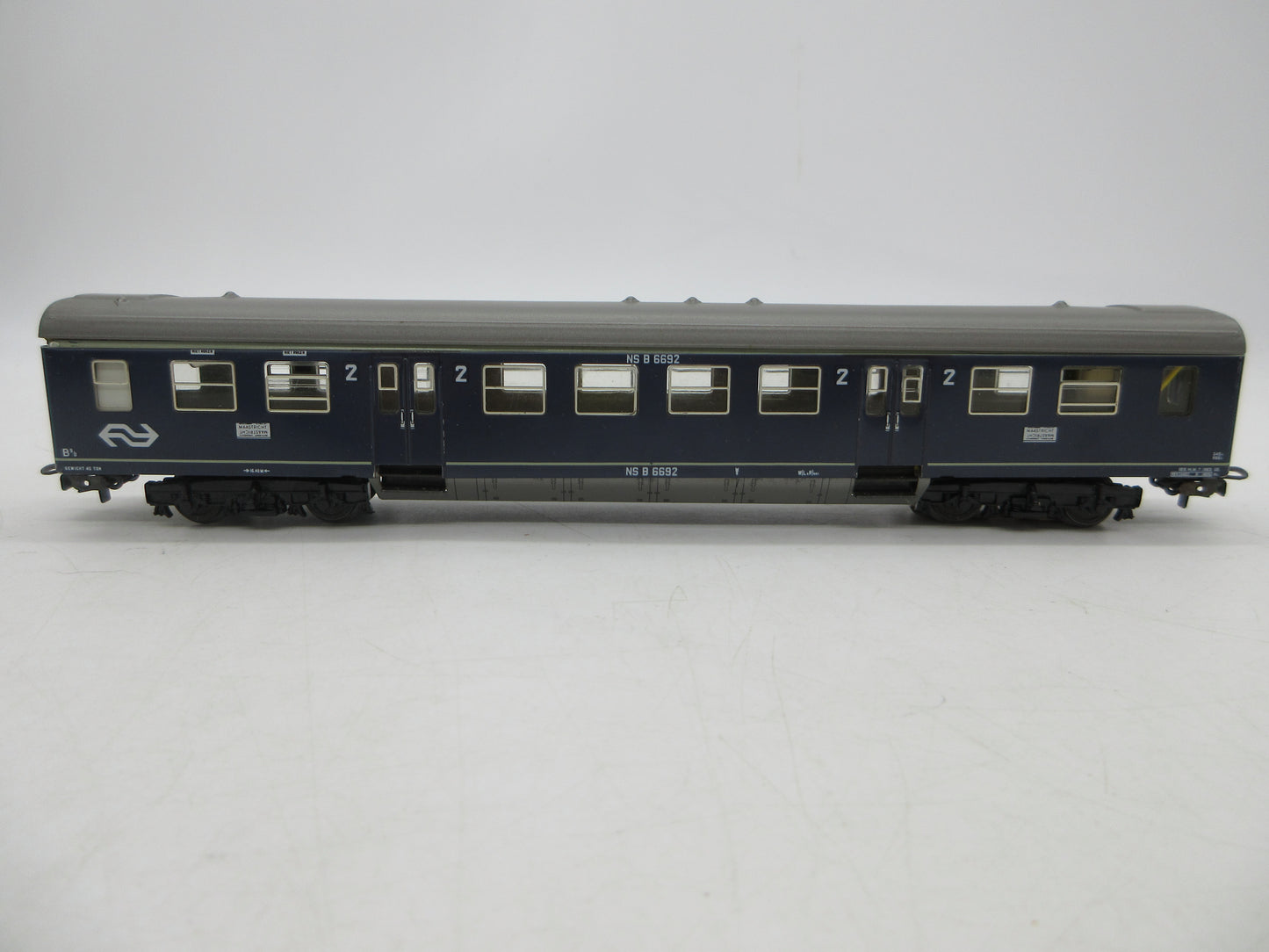 Märklin H0 - 4049 - Personenwagen 2e klas van de NS, met verlichting