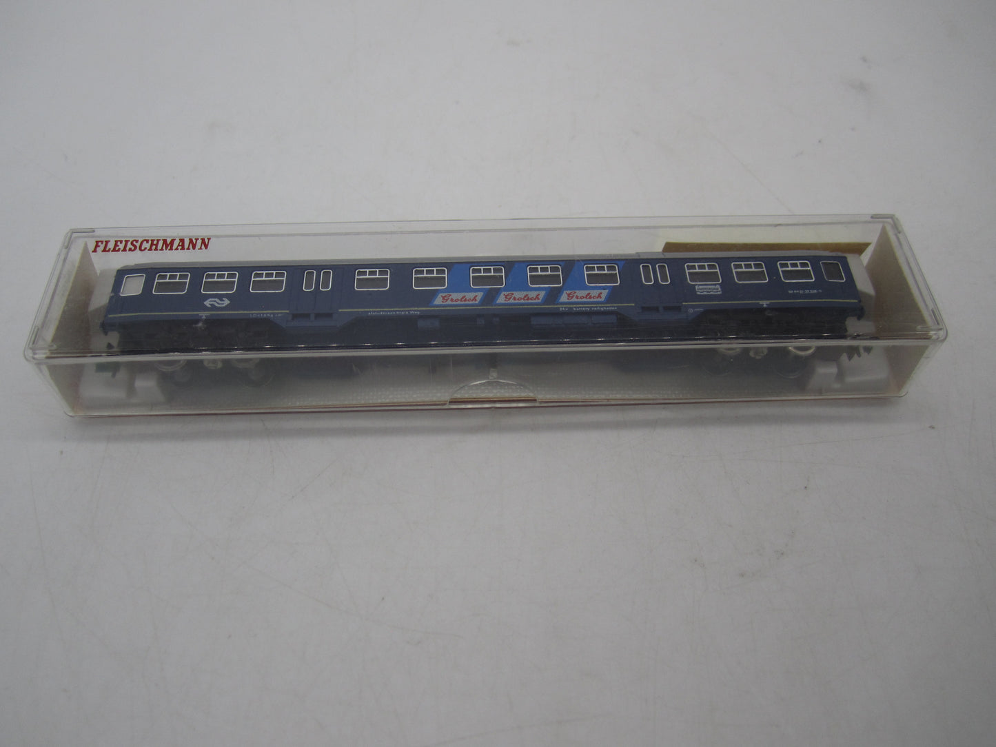 Fleischmann N - 8156 - Personenwagen Plan W van de NS, met verlichting