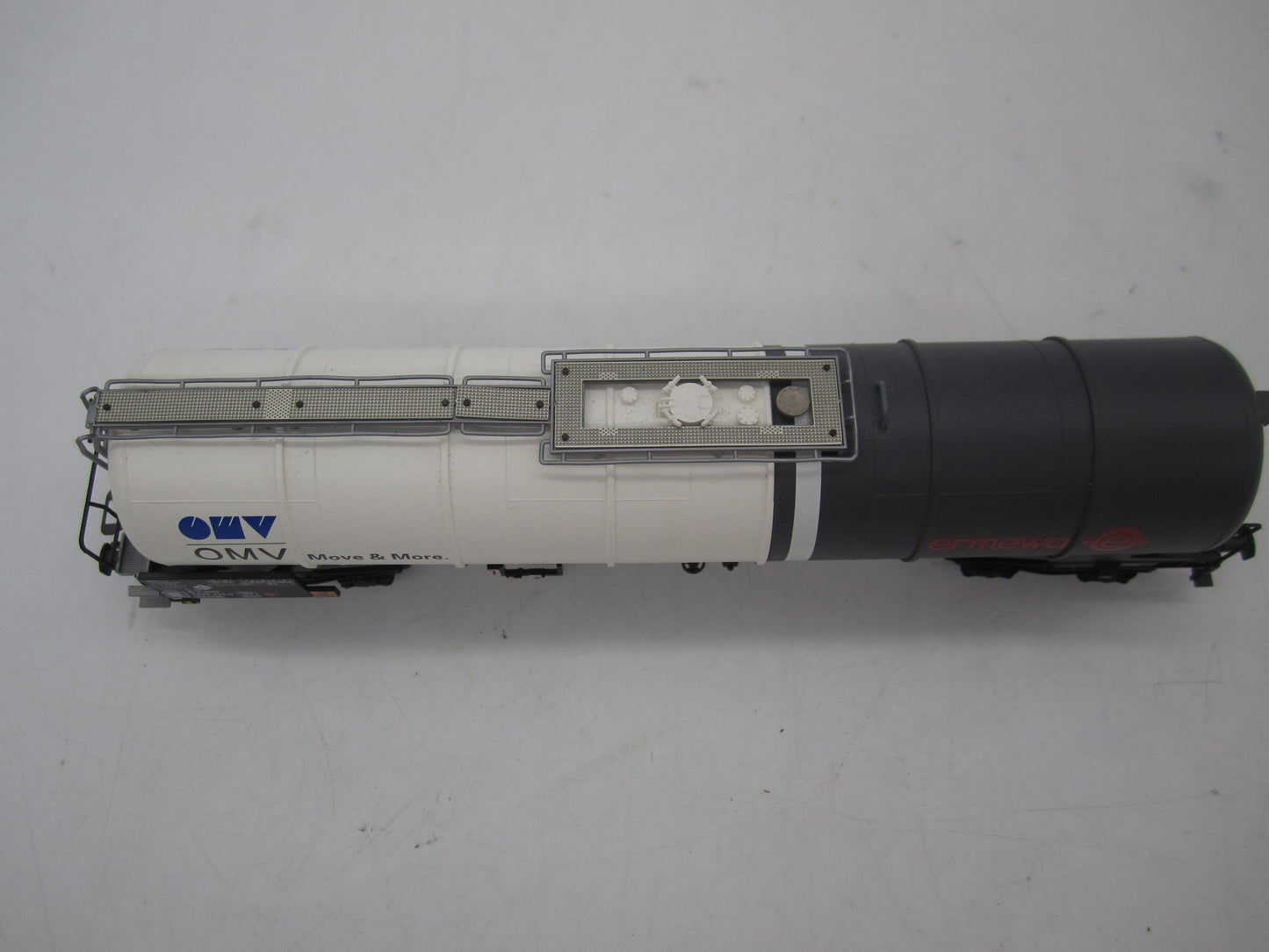 Trix H0 - 24206-04 - 4-assige ketelwagen "OMV/Ermewo" - AC