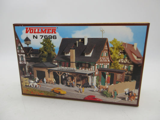 Vollmer N - 7696 - Bouwpakket Dorpssmid met verlichting