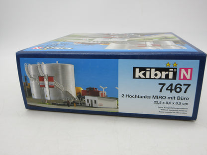 Kibri N - 7467 - 2 Miro opslagtanks met kantoortje