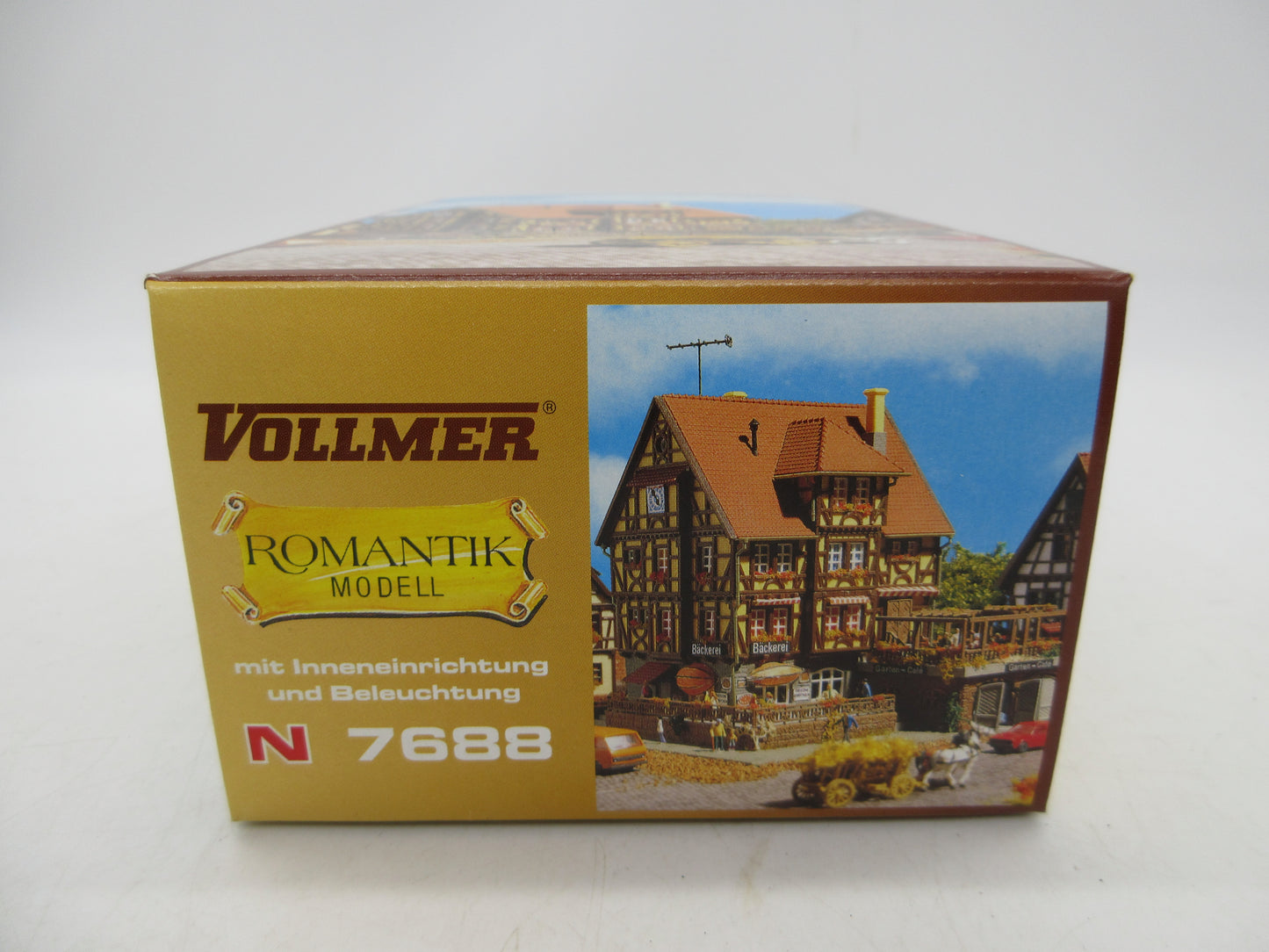 Vollmer N - 7688 - Bouwpakket Bakkerij met terras, met interieur en verlichting