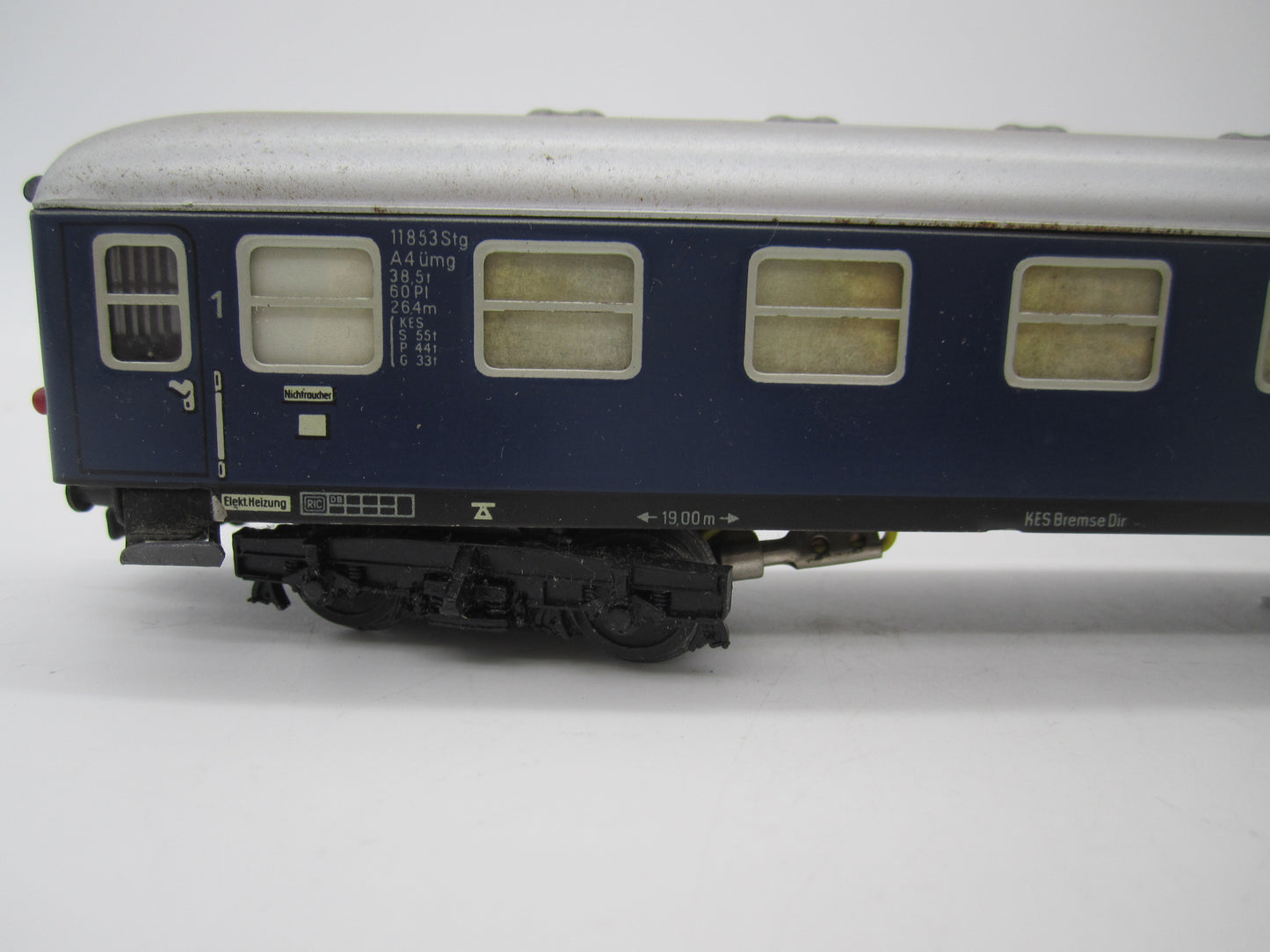 Märklin H0 - 4027/4022 - 3 D-rijtuigen van de DB - Deels met verlichting