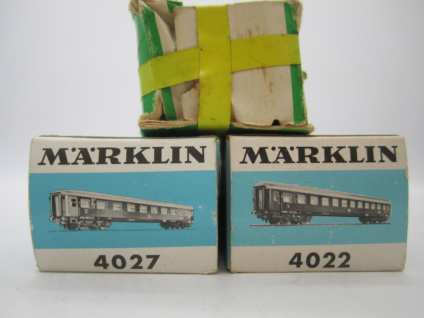 Märklin H0 - 4027/4022 - 3 D-rijtuigen van de DB - Deels met verlichting