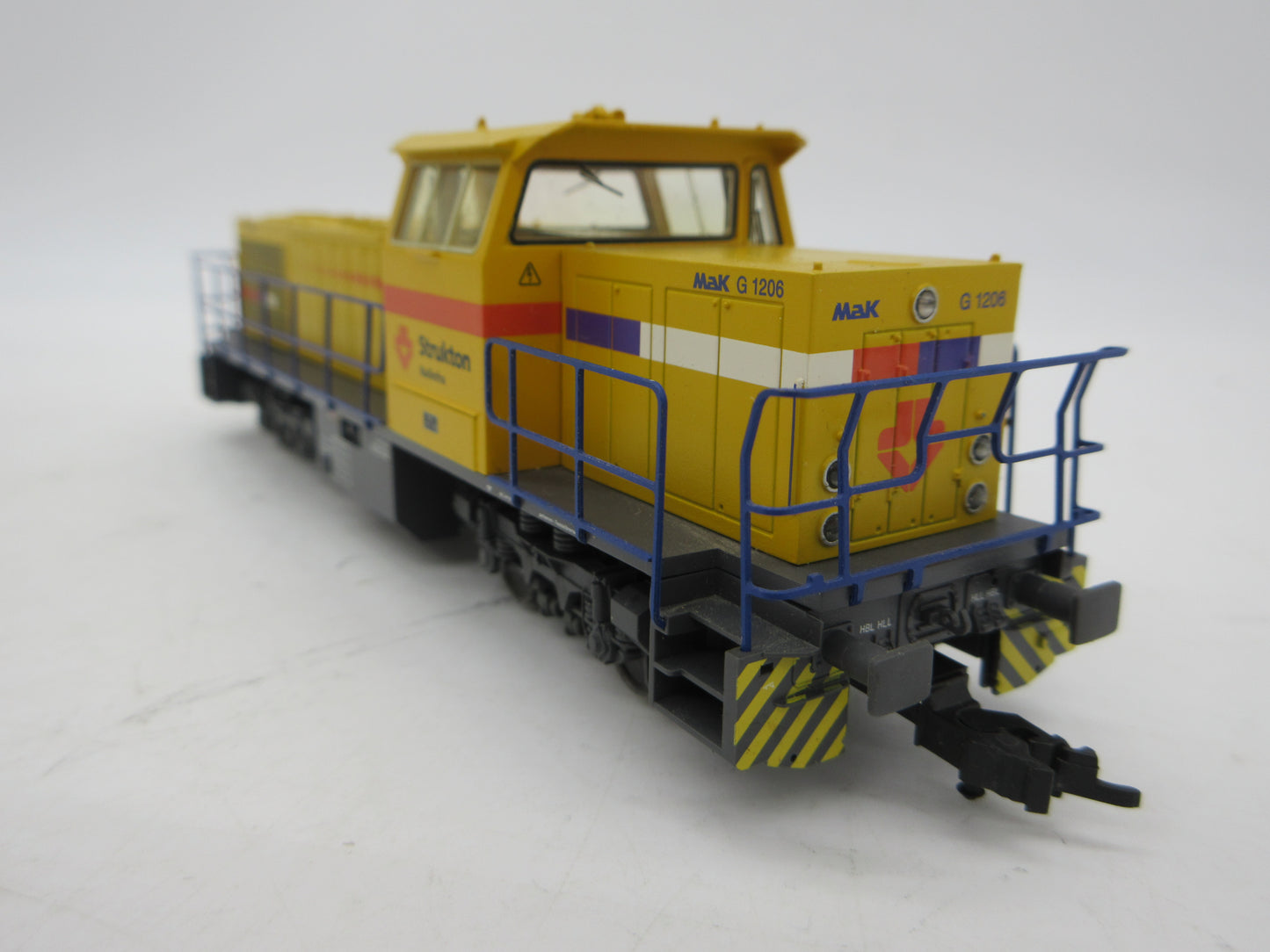 Trix H0 - 22319 - Dieselloc, Serie 6400 "Carin" van de Strukton - Digitaal