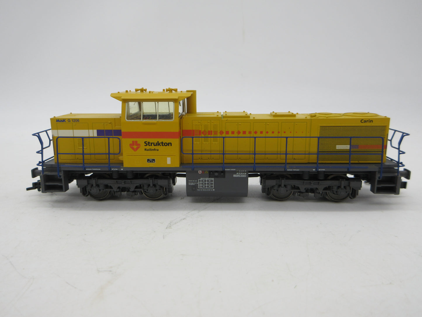Trix H0 - 22319 - Dieselloc, Serie 6400 "Carin" van de Strukton - Digitaal