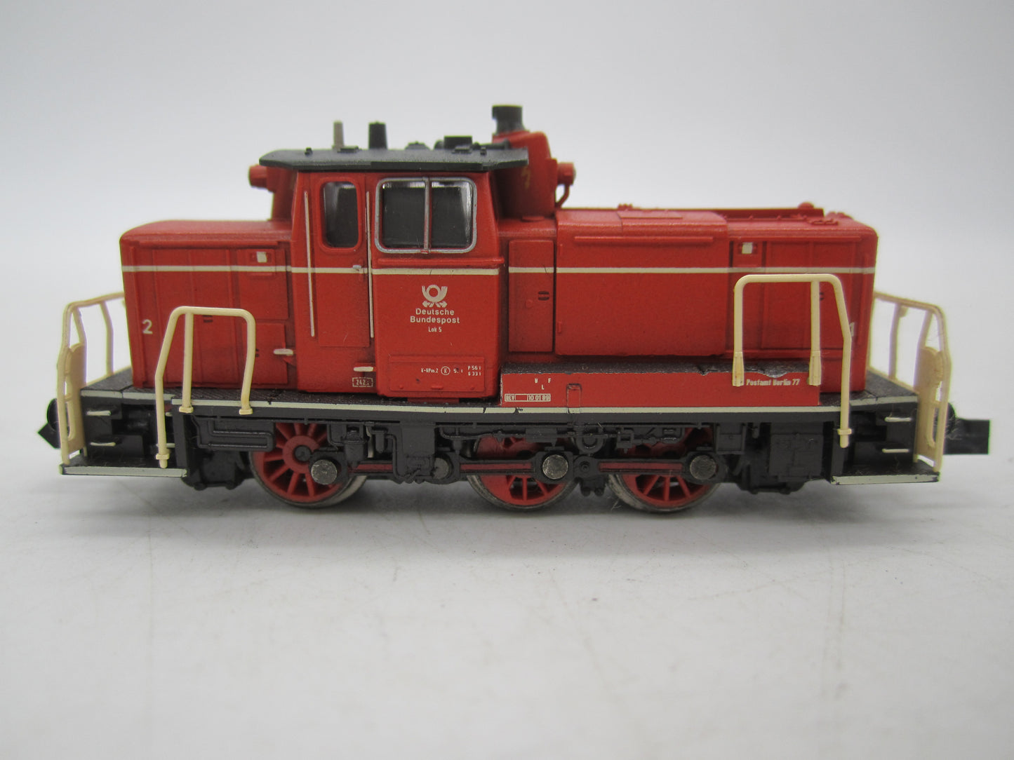 Minitrix N - 12842 - Dieselloc V60 van de Deutsche Bundespost