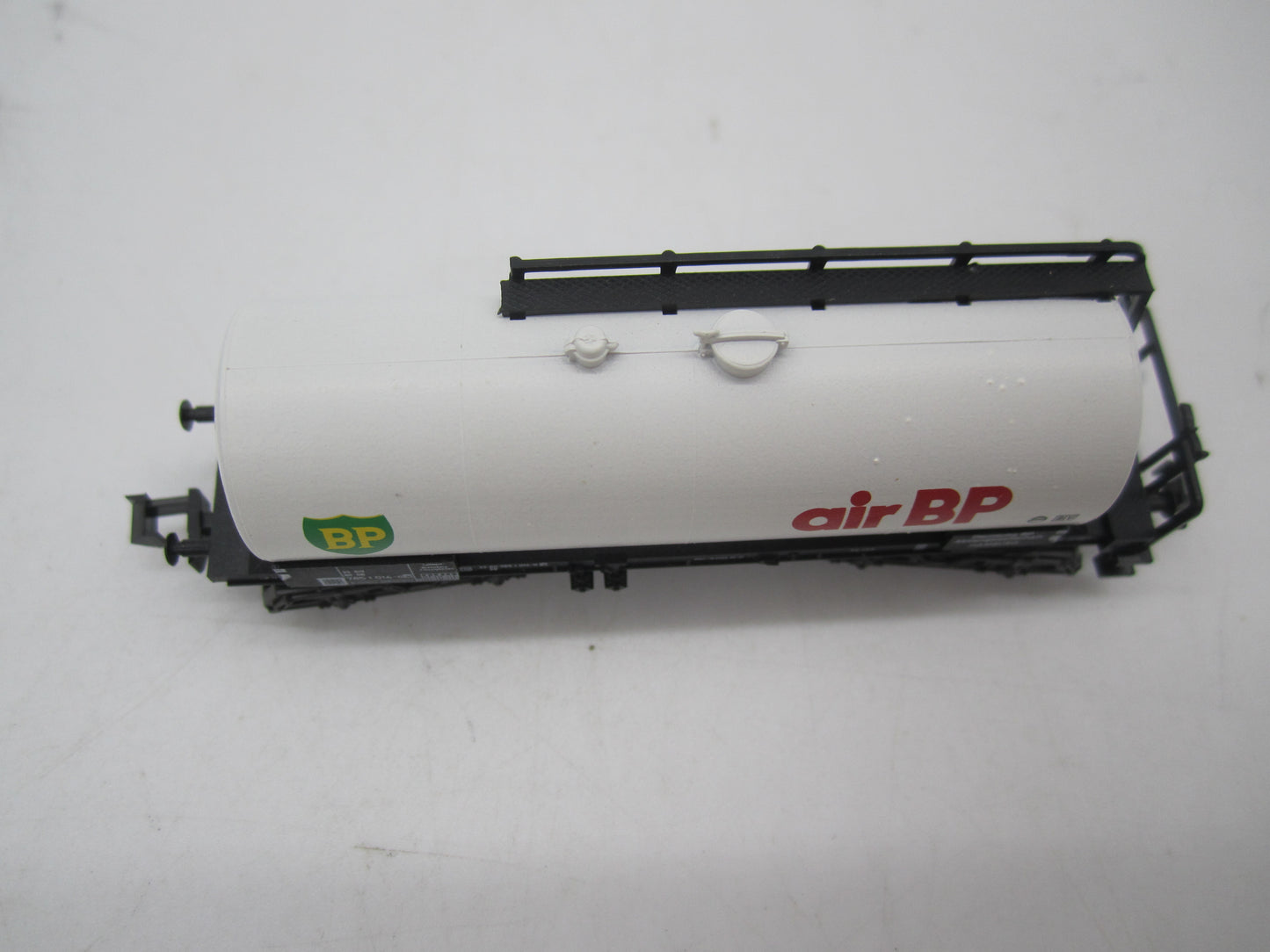 Minitrix N - 13558 - Ketelwagen "Air BP" van de DB