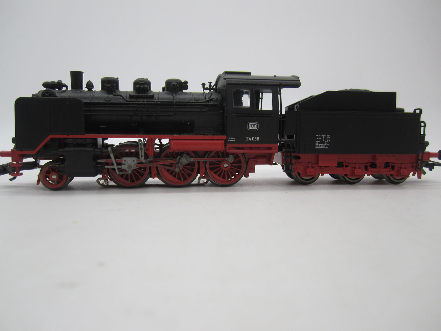 Märklin H0 - Uit set 29243 - Stoomloc met tender, BR 24 van de DB - MFX Sound
