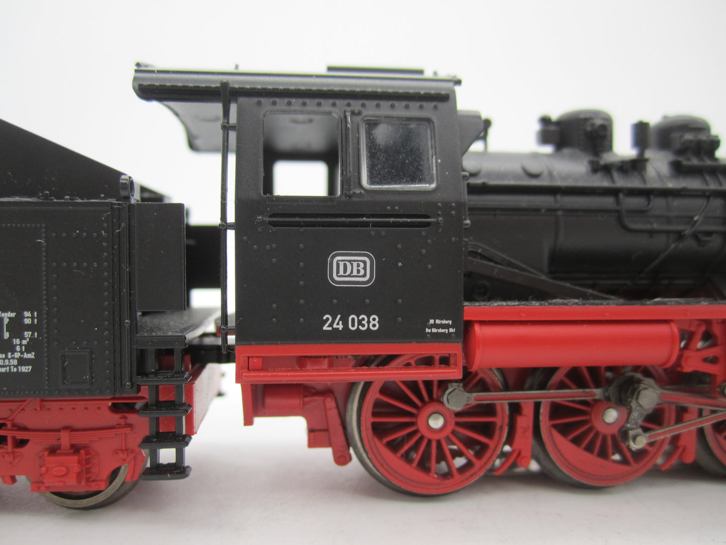 Märklin H0 - Uit set 29243 - Stoomloc met tender, BR 24 van de DB - MFX Sound
