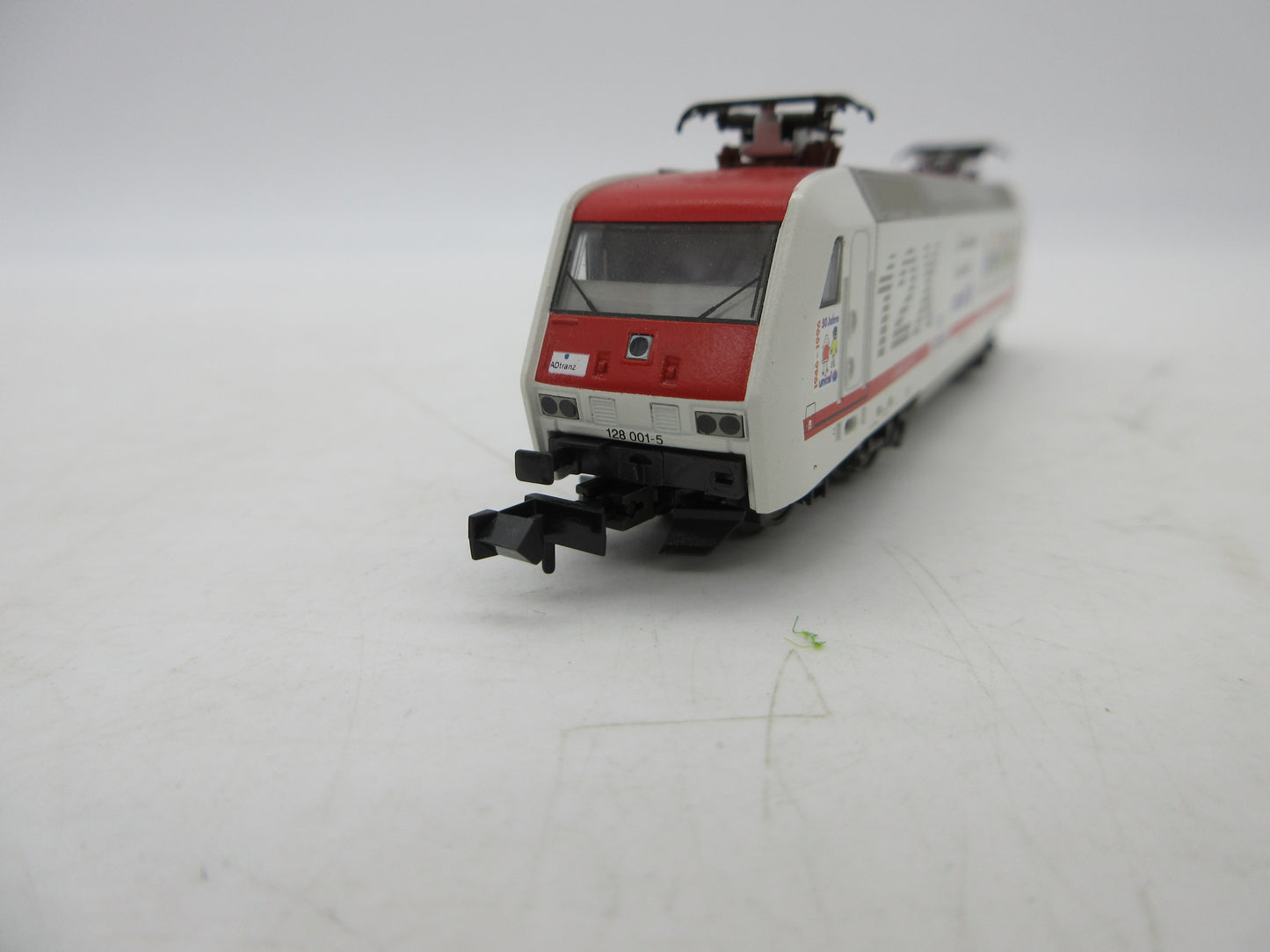 Fleischmann Piccolo N - 967312 - E-loc, BR 128 "Unicef" van de DB