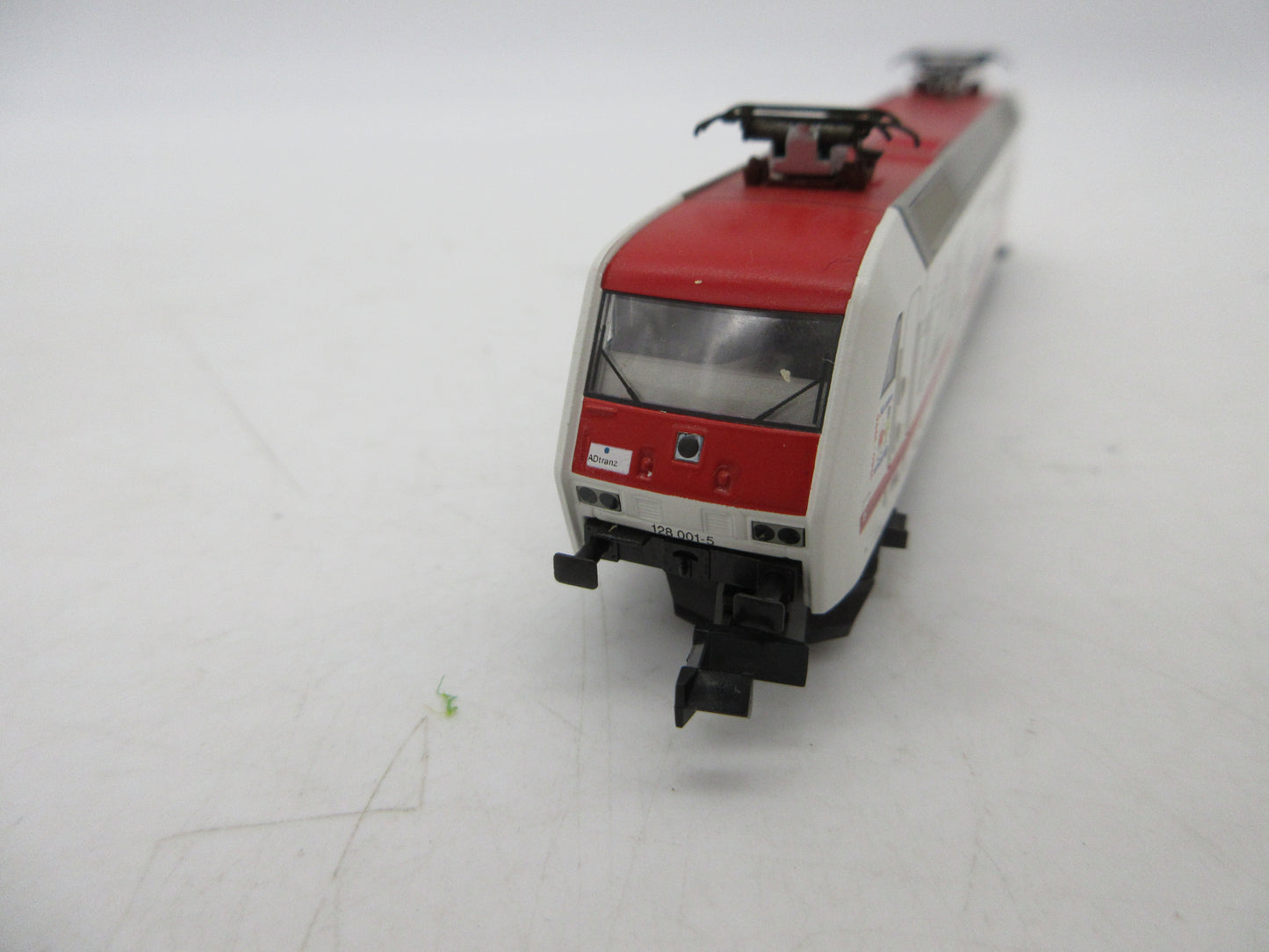 Fleischmann Piccolo N - 967312 - E-loc, BR 128 "Unicef" van de DB
